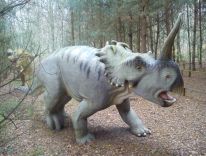 Парк динозаврів в Польщі 36